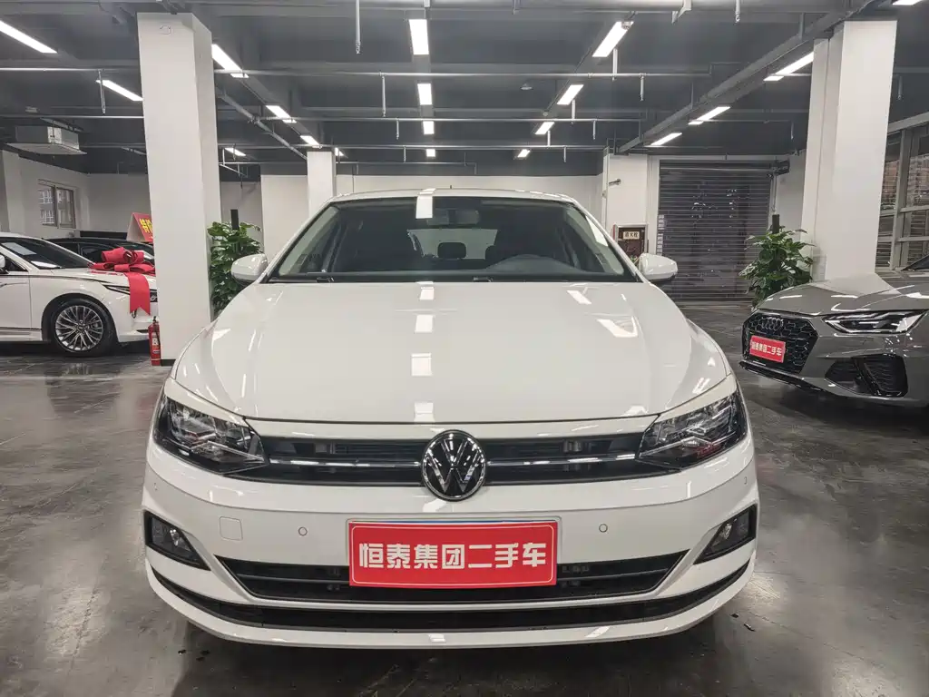 Polo 2023 Facelift Plus 1.5L Automatic Joyful Life Edition