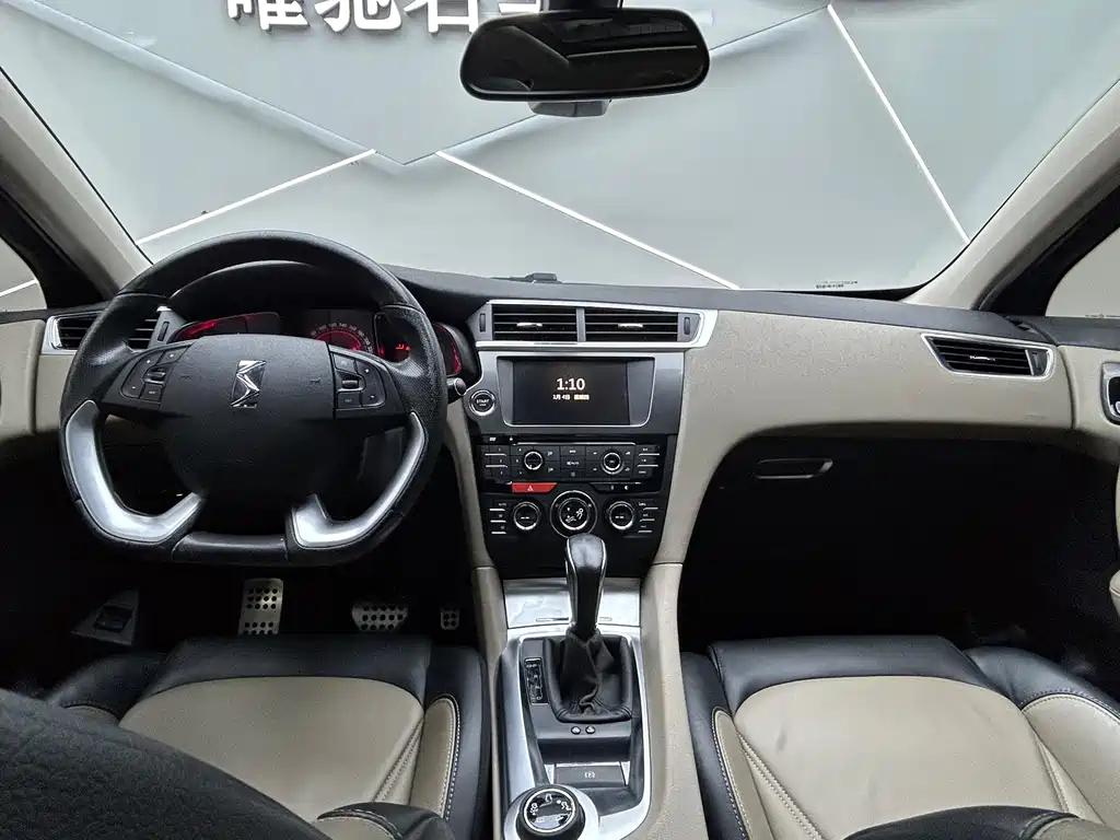 DS 6 2014 1.6T Luxury Edition THP200