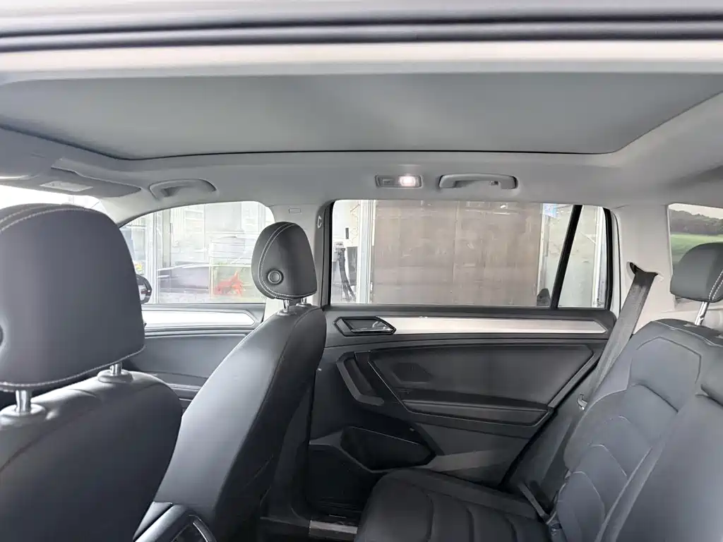 Tiguan L 2019 330TSI Automatic FWD Panoramic Comfort Edition China VI