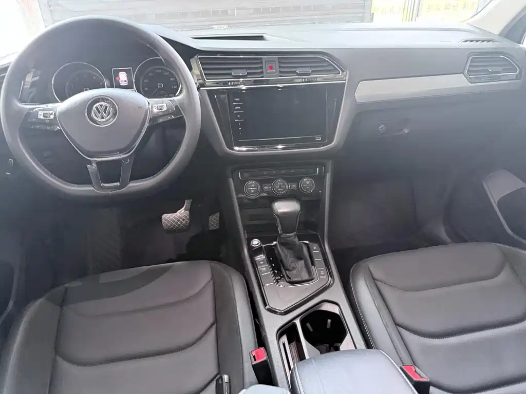 Tiguan L 2019 330TSI Automatic FWD Panoramic Comfort Edition China VI