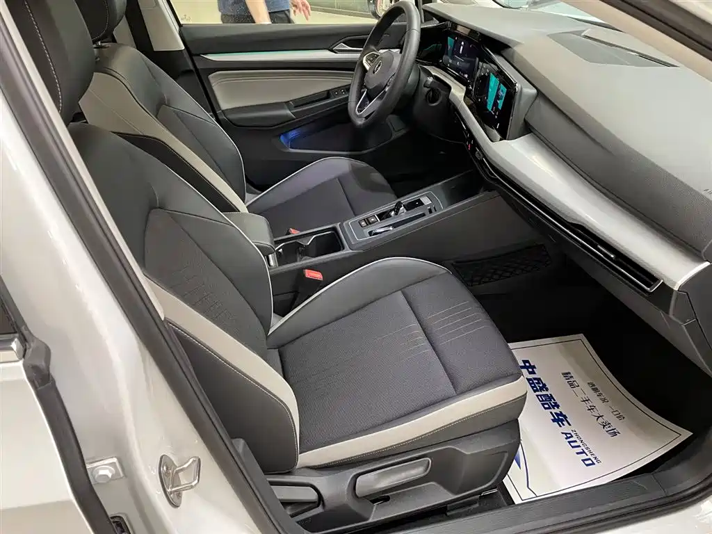Volkswagen Golf 2023 Facelift 280TSI DSG Pro