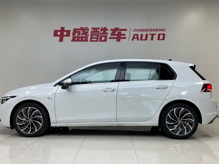 Volkswagen Golf 2023 Facelift 280TSI DSG Pro