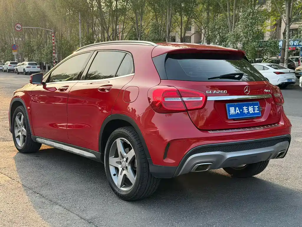 Mercedes-Benz GLA 2015 GLA 260 4MATIC