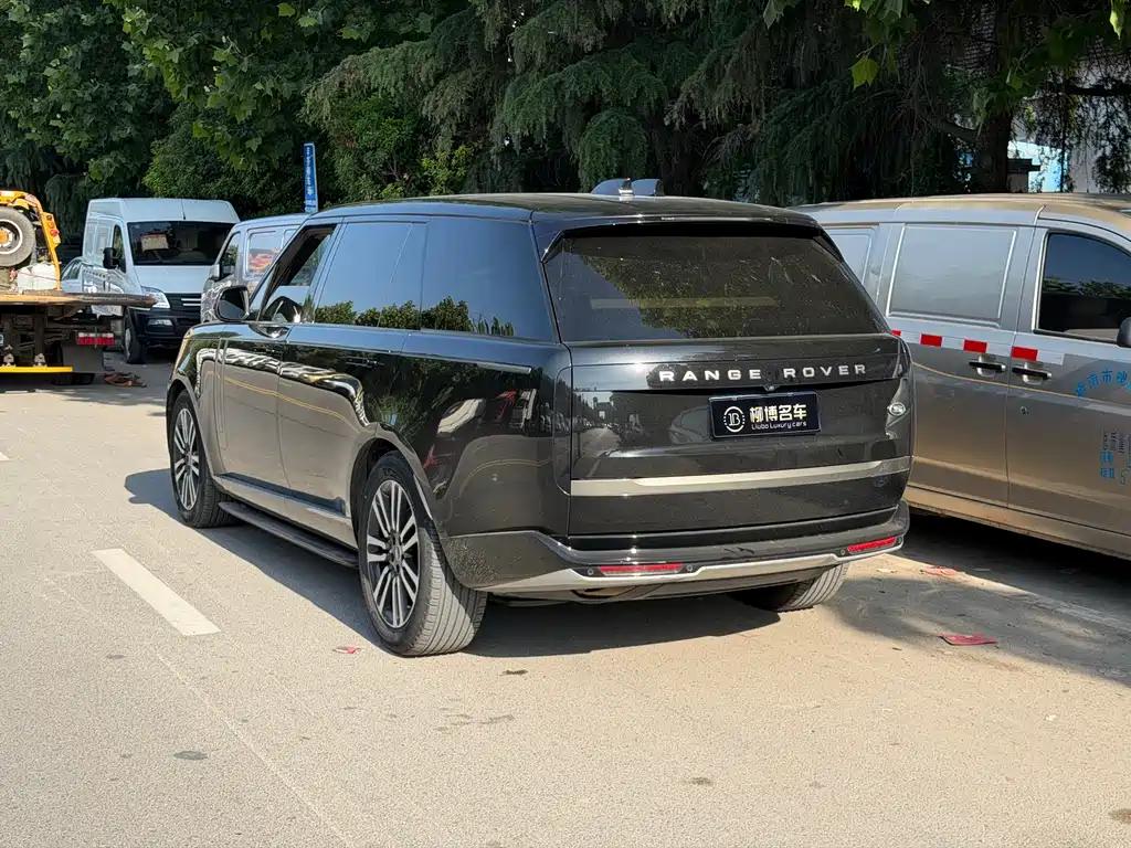 Range Rover 2023 Facelift 3.0 L6 400PS Autobiography LWB