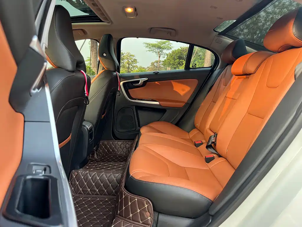 Volvo S60L 2019 T5