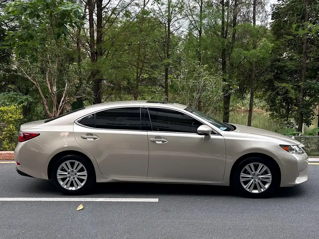 Lexus ES 2013 250 Elegant Edition