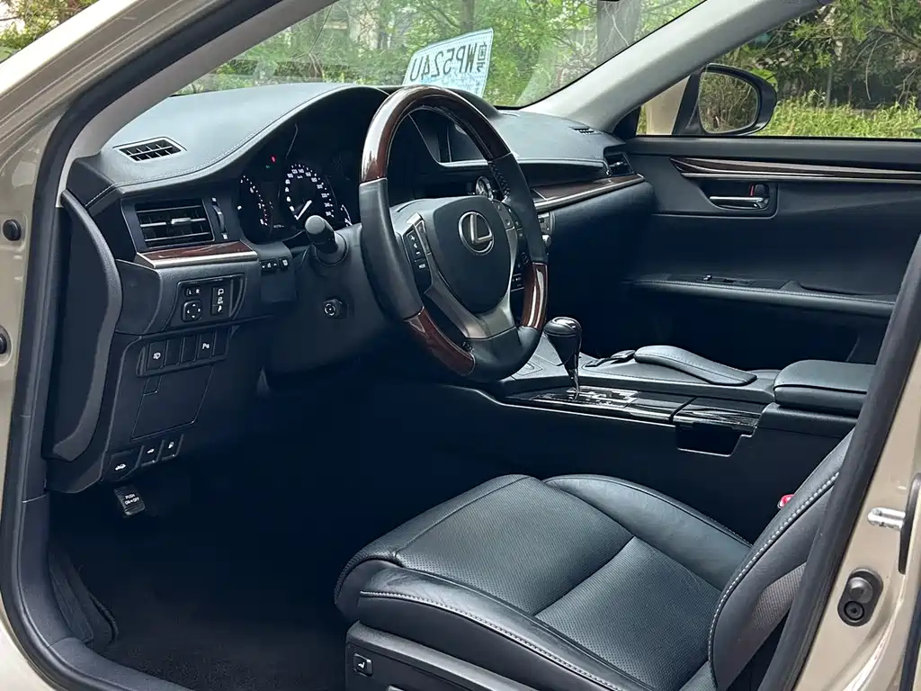 Lexus ES 2013 250 Elegant Edition