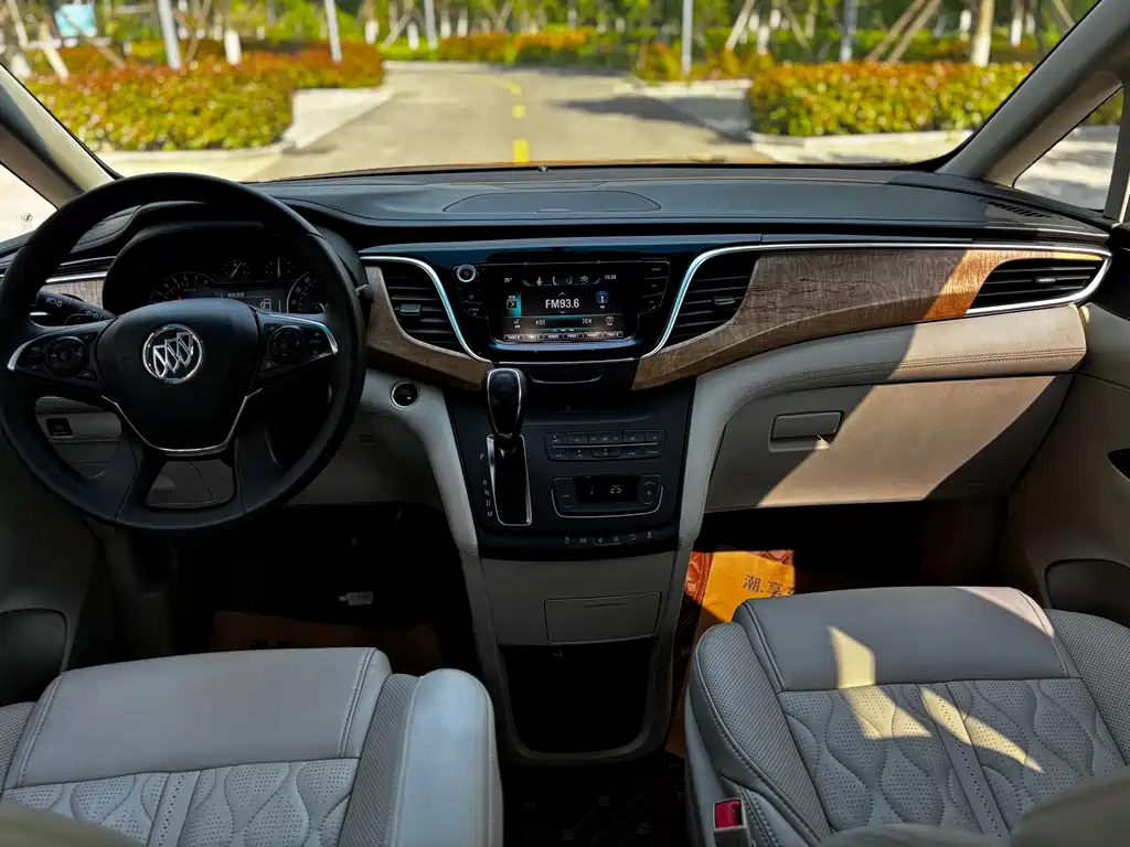 Buick GL8 2018 ES 28T Comfort China VI