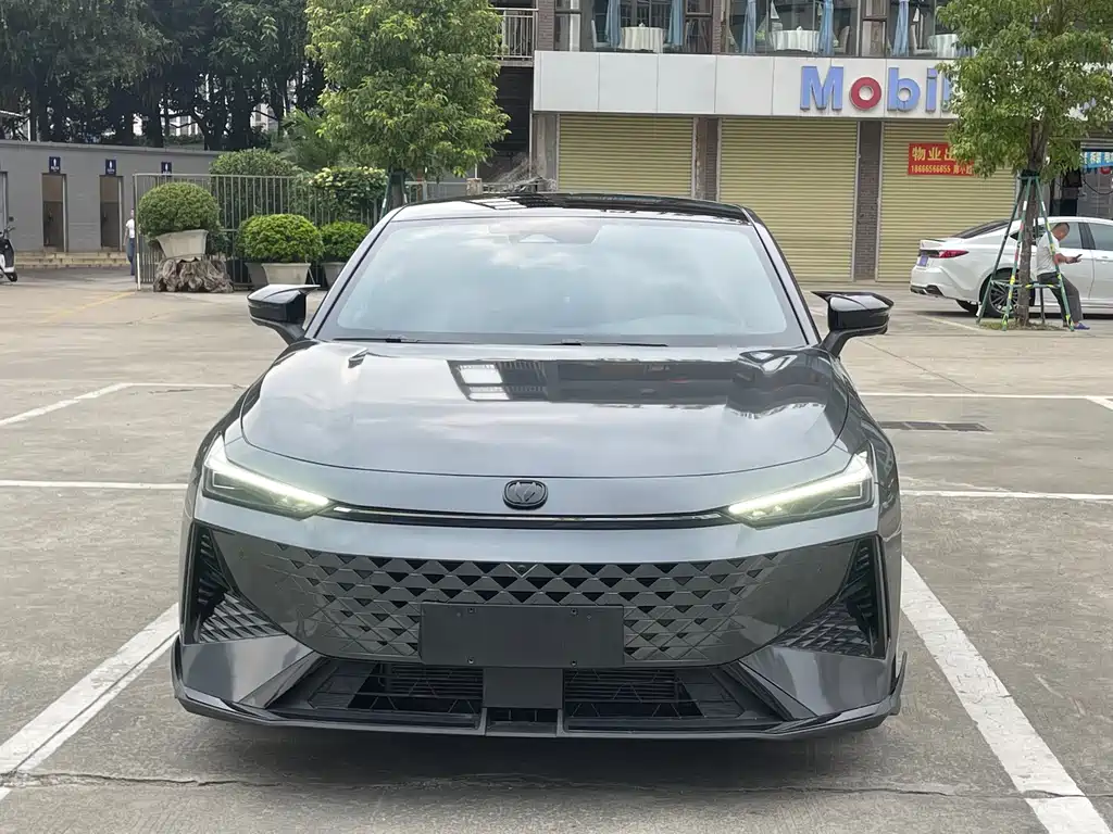 Changan UNI-V 2024 1.5T Premium Sport Edition