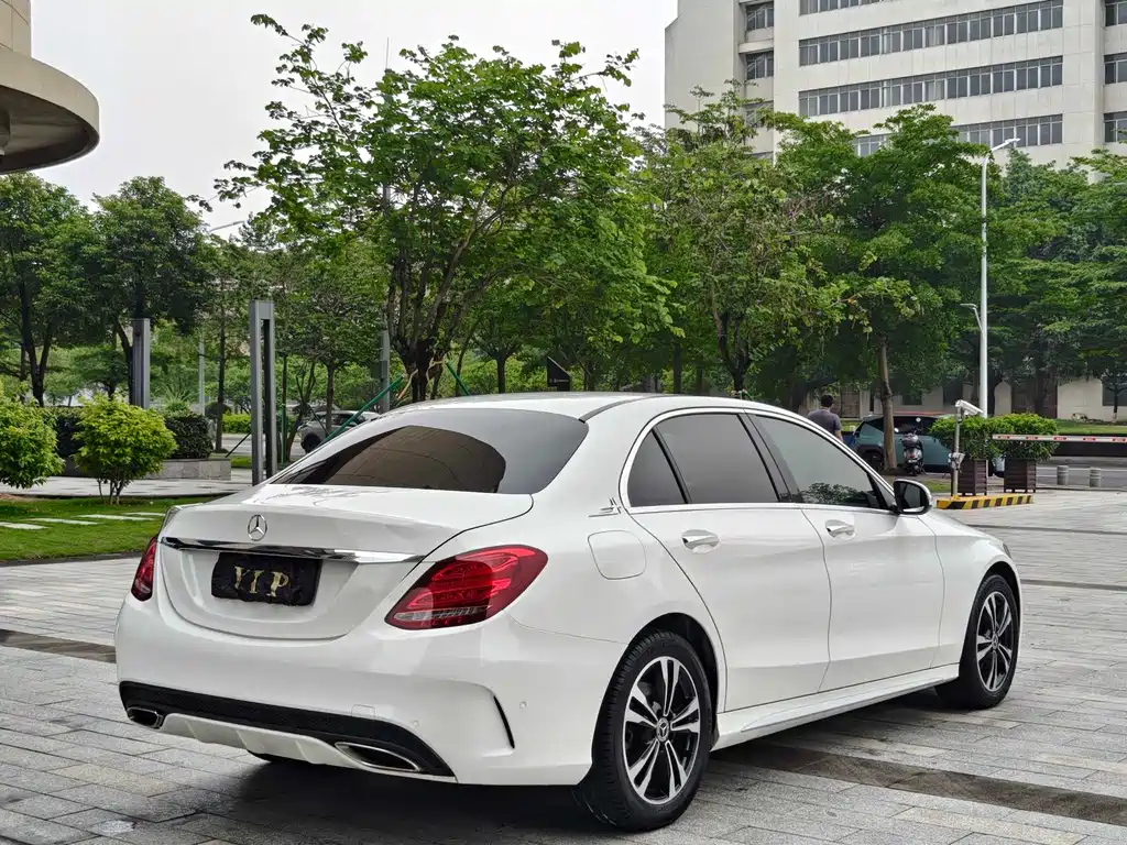 Mercedes-Benz C-Class 2016 C 180 L Sport