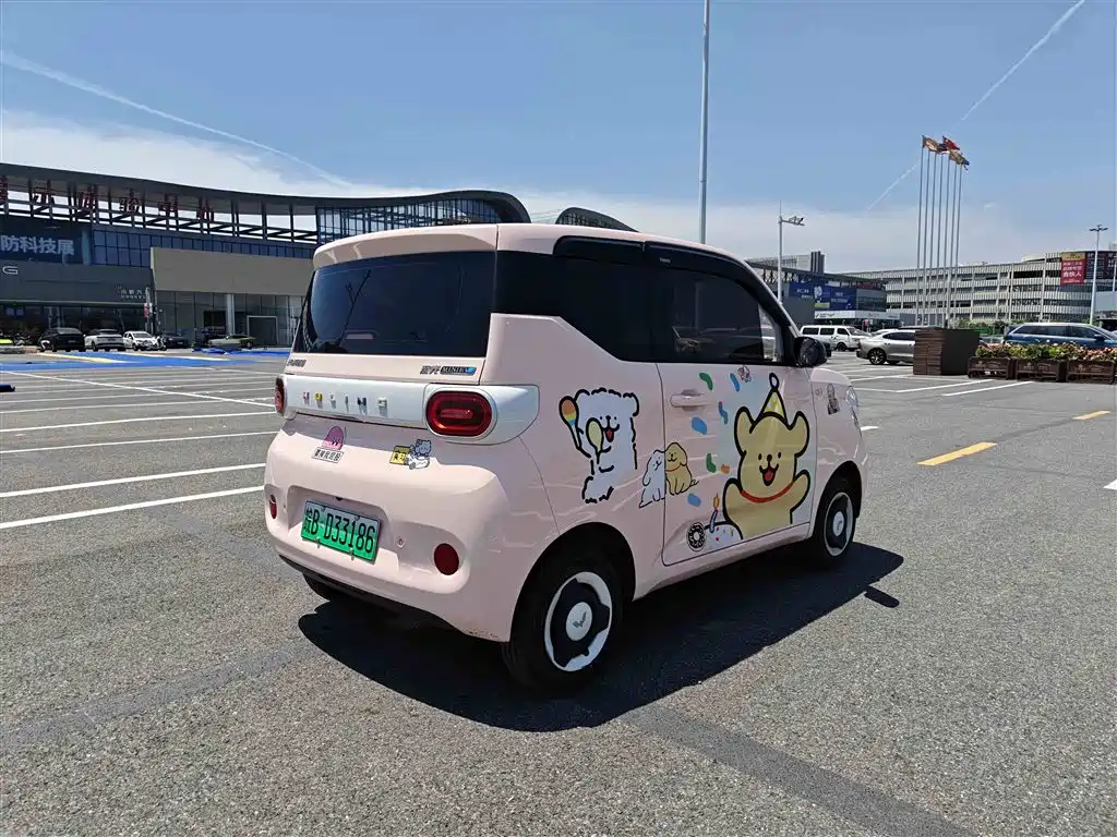 Hongguang MINI EV 2024 3rd Generation 215km Youth Edition