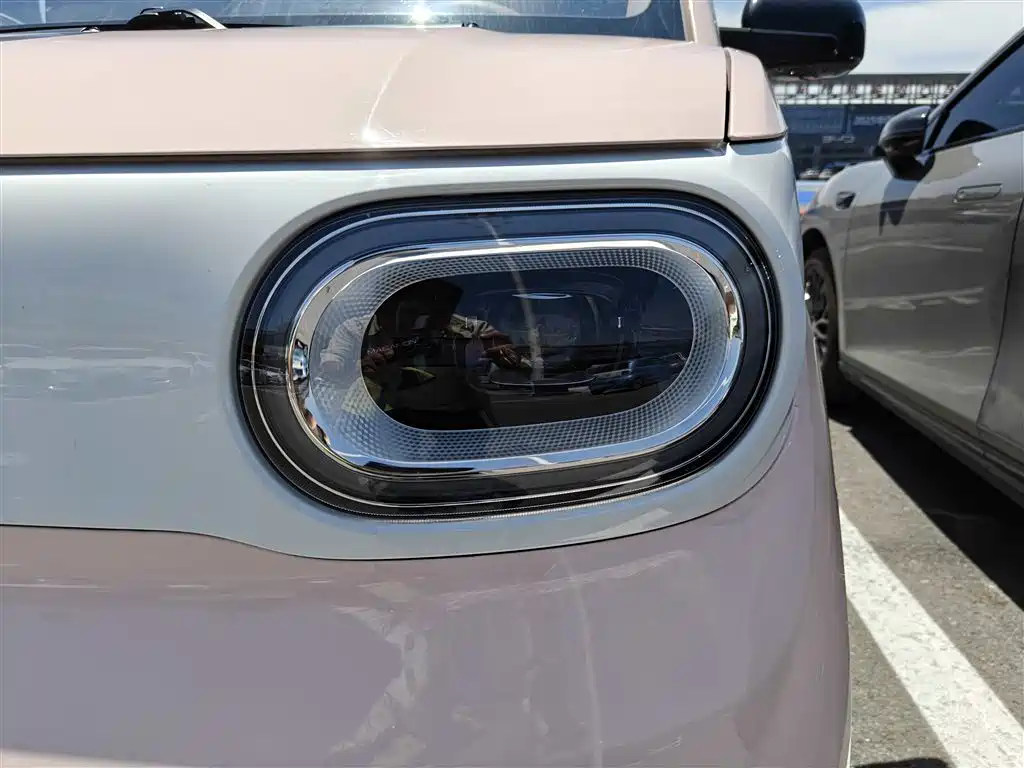 Hongguang MINI EV 2024 3rd Generation 215km Youth Edition