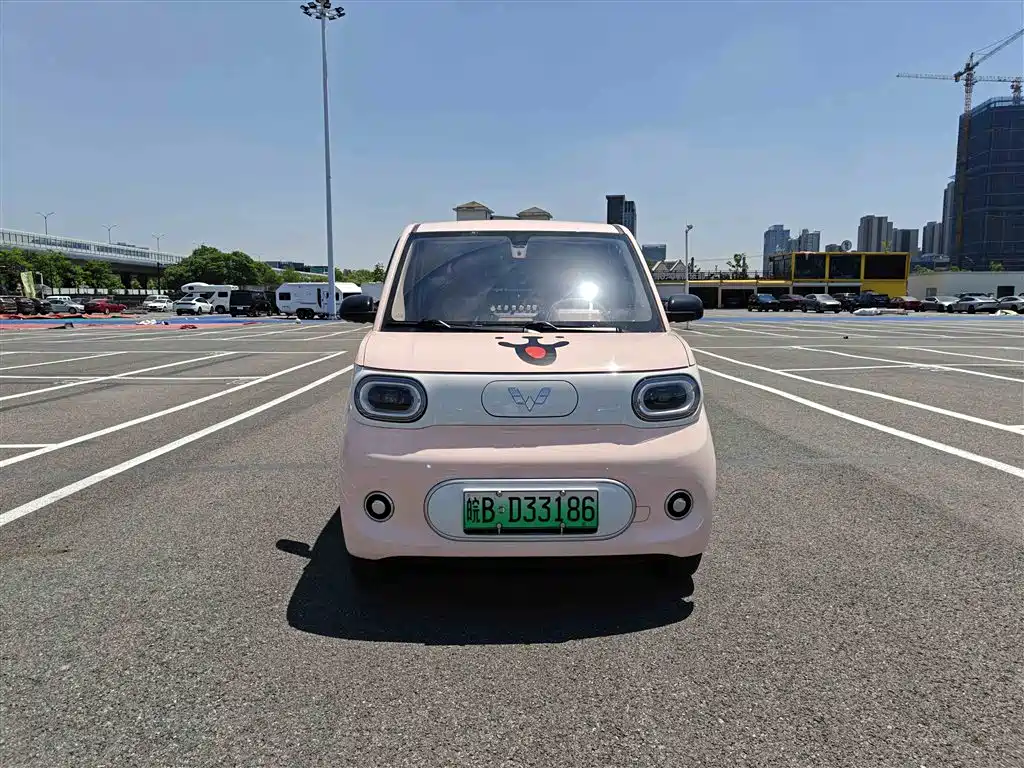 Hongguang MINI EV 2024 3rd Generation 215km Youth Edition