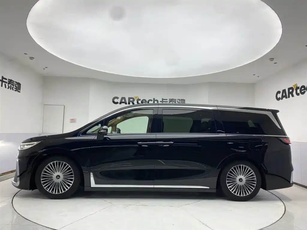 Voyah Dreamer 2025 PHEV AWD Flagship Kunpeng Edition