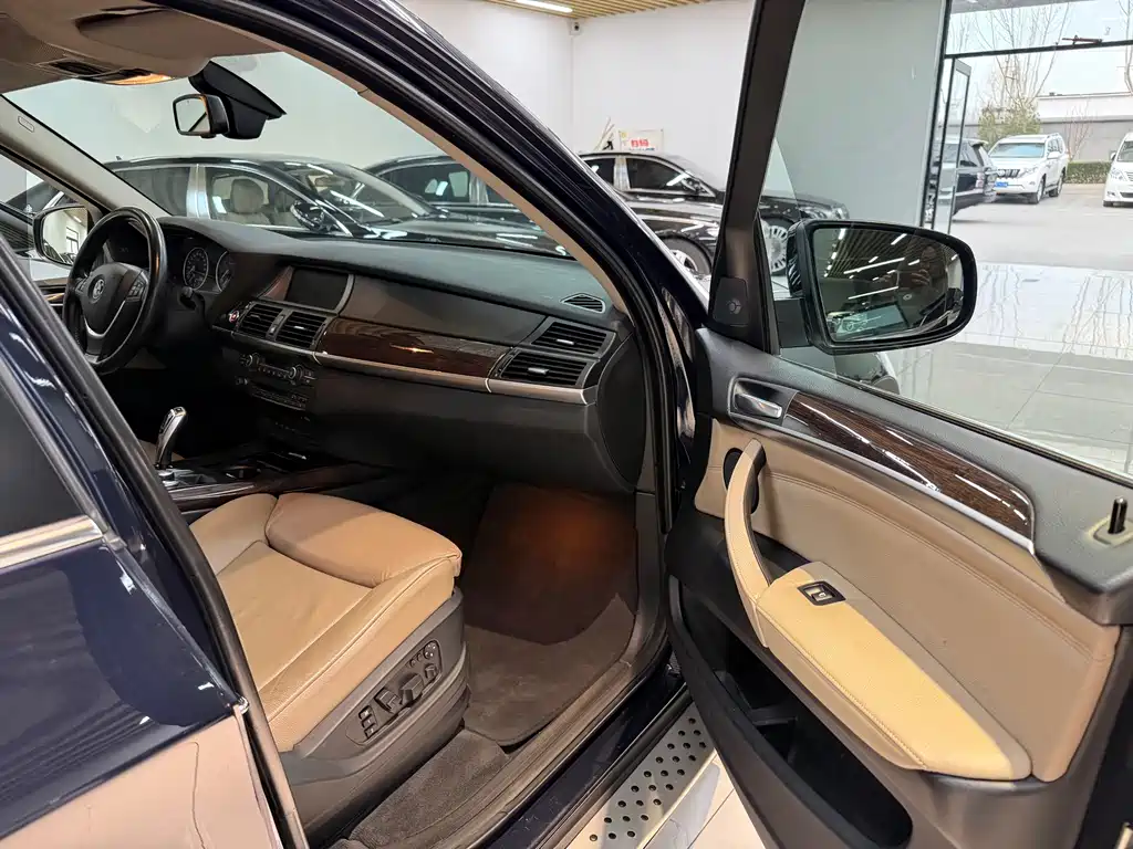 BMW X5 (Import) 2008 xDrive48i Luxury