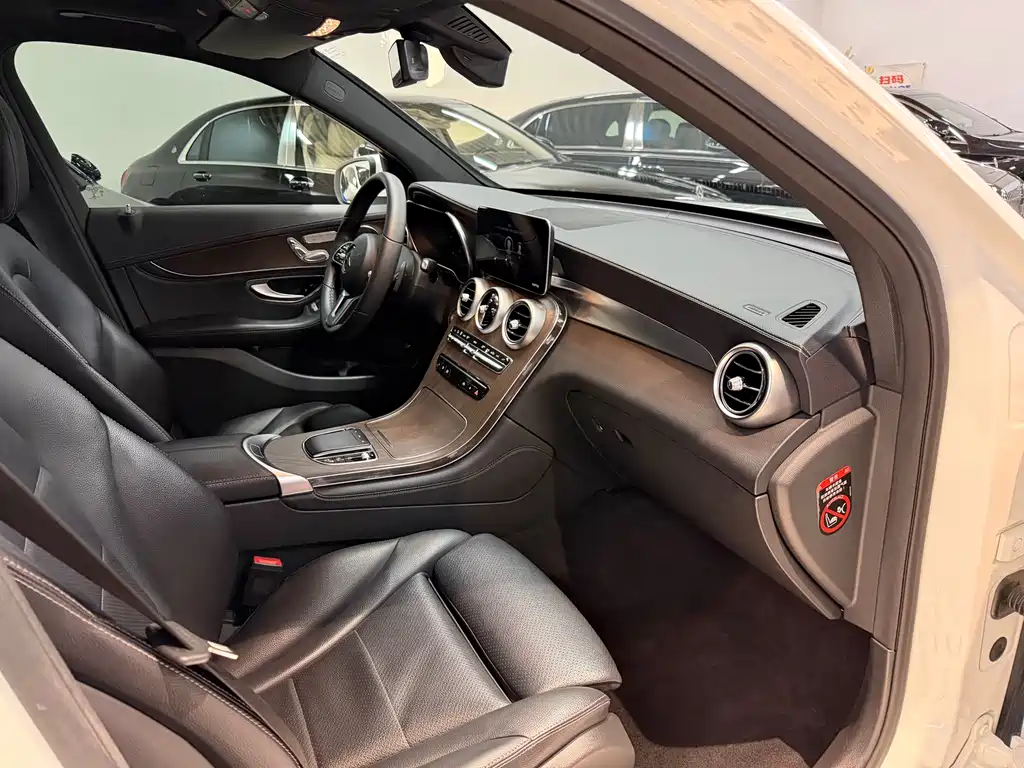 Mercedes-Benz GLC 2021 GLC 260 L 4MATIC Luxury