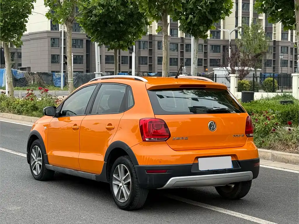 Volkswagen Cross Polo 2012 1.6L AT