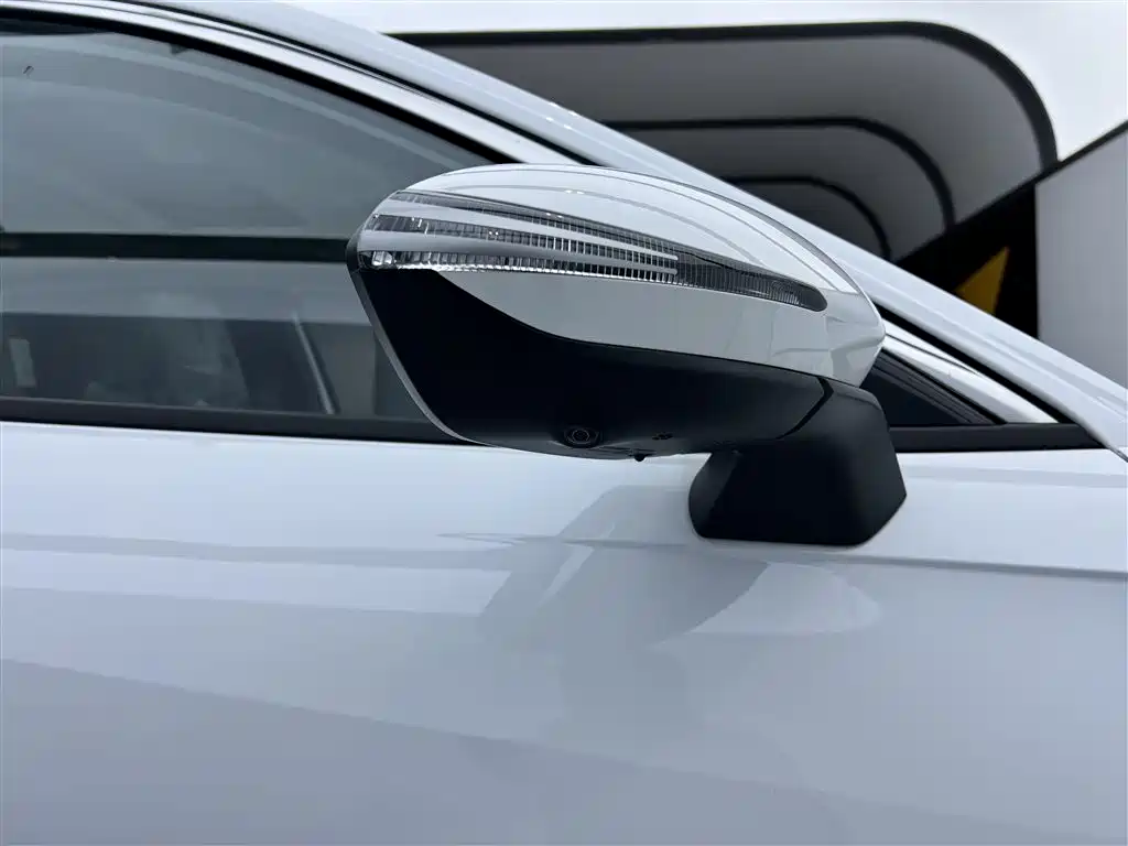Geely Galaxy L6 2025 EM-i 140km Explore+ Edition