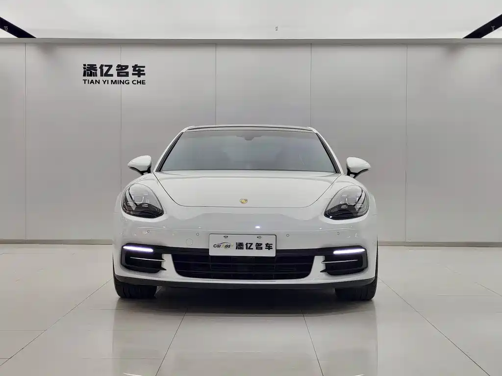 Porsche Panamera 4 Executive LWB 3.0T
