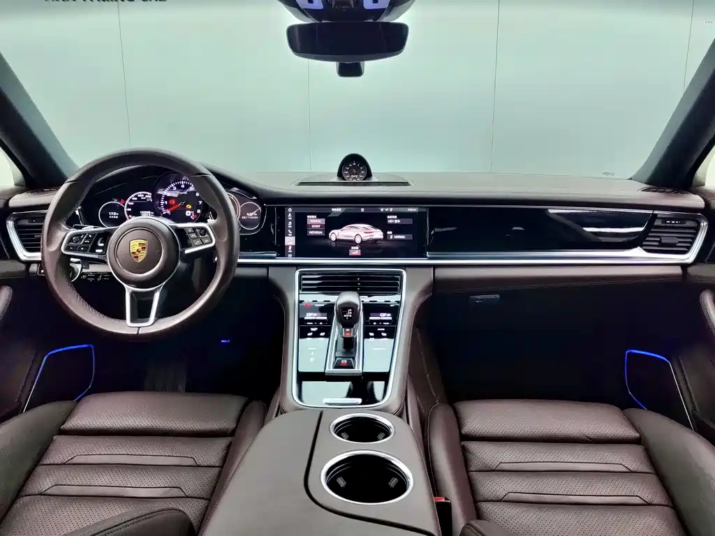Porsche Panamera 4 Executive LWB 3.0T