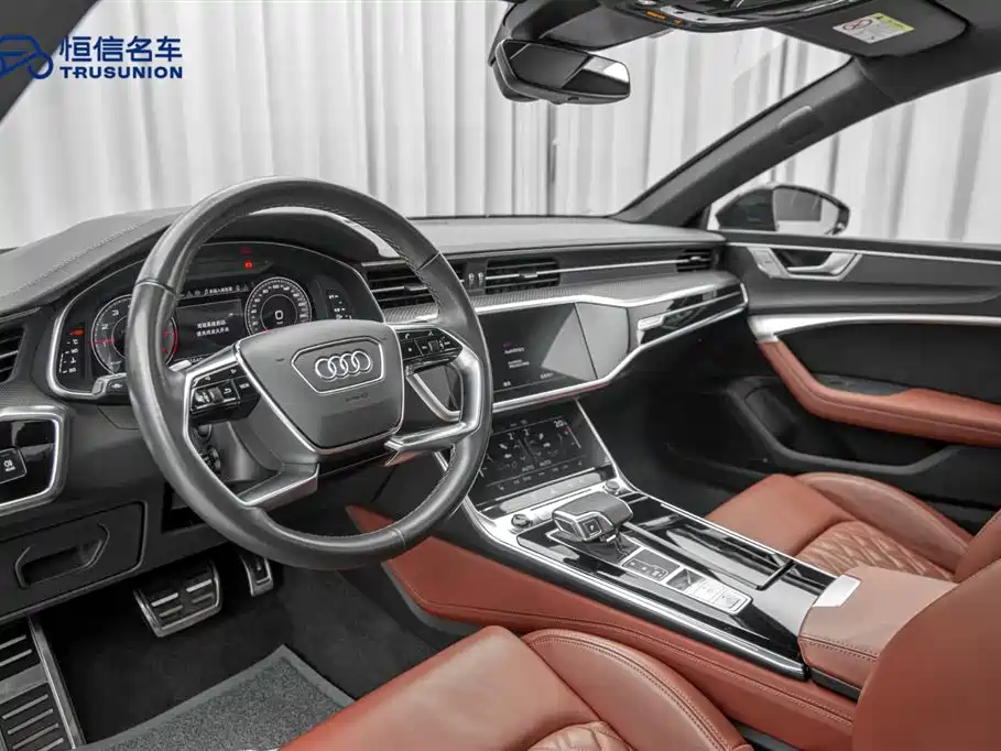 Audi A7L 2024 45 TFSI quattro S-line Black Warrior Edition