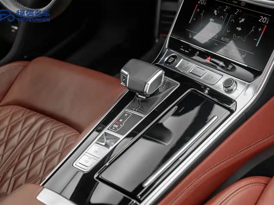 Audi A7L 2024 45 TFSI quattro S-line Black Warrior Edition
