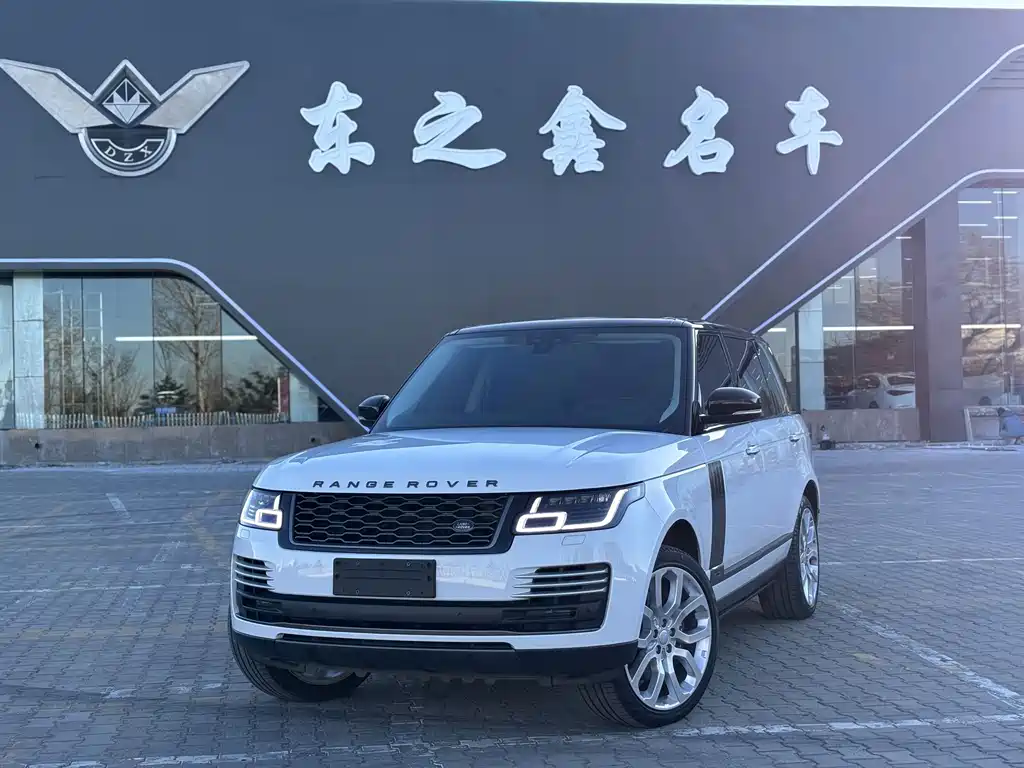 Range Rover 2022 3.0 L6 400PS Heritage Extended Classic Edition