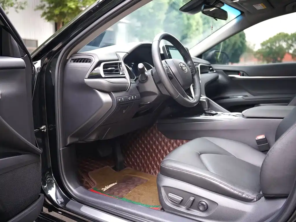 Toyota Camry 2019 2.0G Luxury Edition China VI
