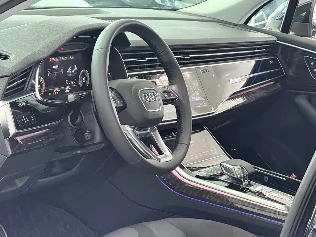 Audi Q7 2020 55 TFSI quattro S line Sport