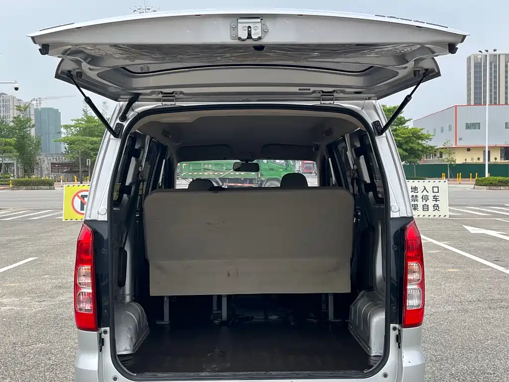 Wuling Hongguang V 2022 1.5L Jinqv Edition Electric Power Assist LAR