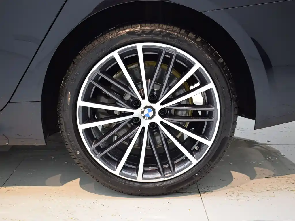 BMW 5 Series 2023 Facelift 530Li Leading Edition M Sport Package