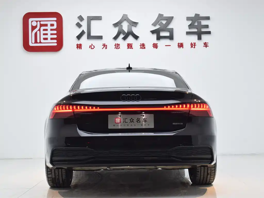 Audi A7L 2024 45 TFSI quattro S-line Black Warrior Edition