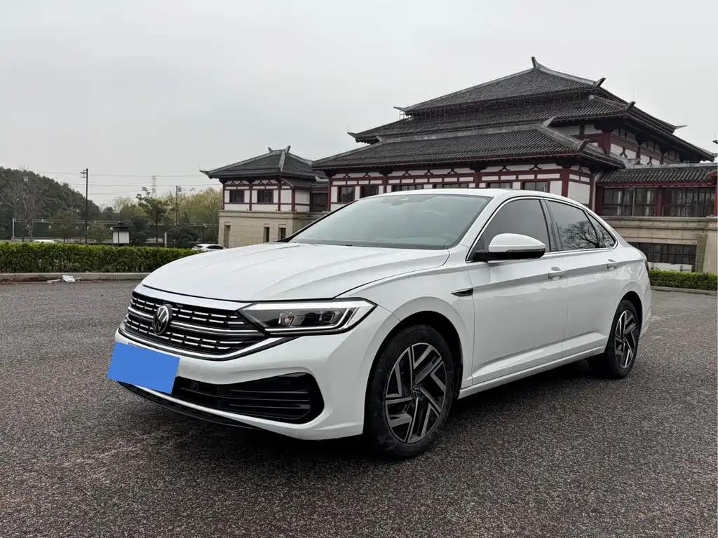 Volkswagen Sagitar 2023 300TSI DSG Beyond Edition