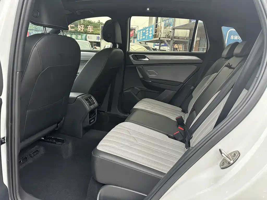 Volkswagen Tayron 2023 Facelift 380TSI 4WD R-Line Pro Smart Edition
