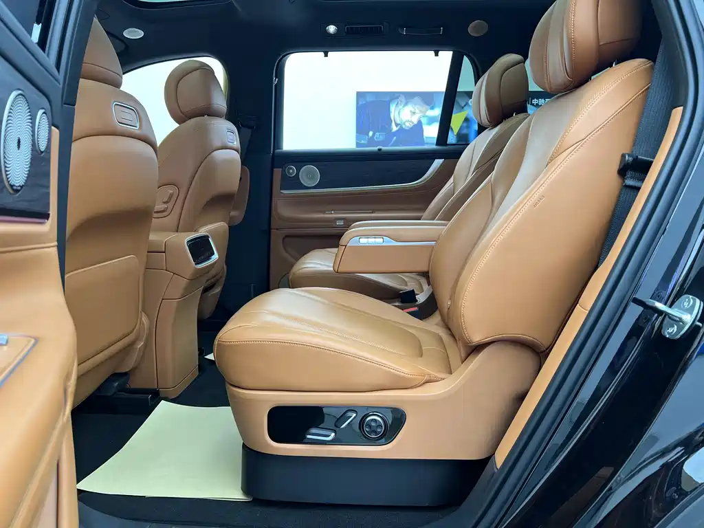 AITO M9 2024 EREV Max 42kWh 6-Seater