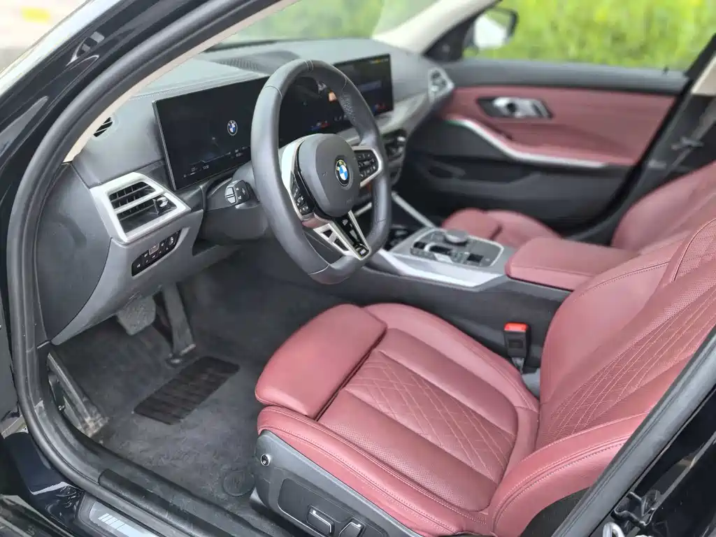 BMW 3 Series 2025 330Li M Sport Night Edition