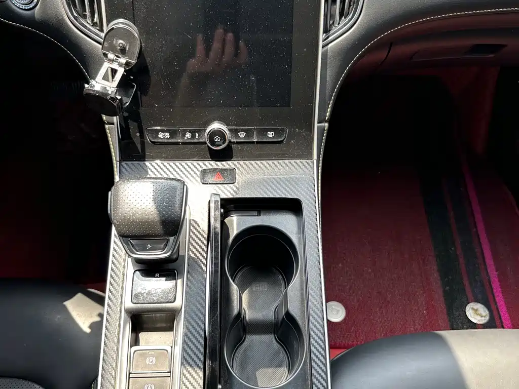 Roewe i6 MAX 2020 300TGI Automatic Shuangku Zhijia Edition