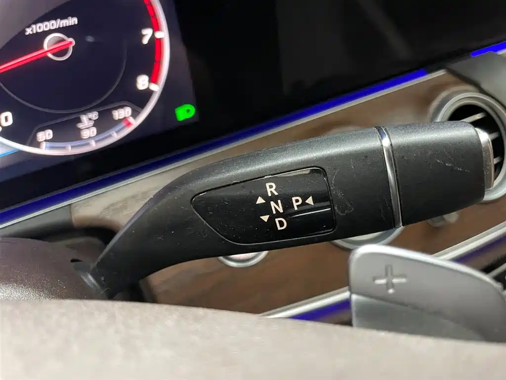 Mercedes-Benz E-Class 2016 E 200 L