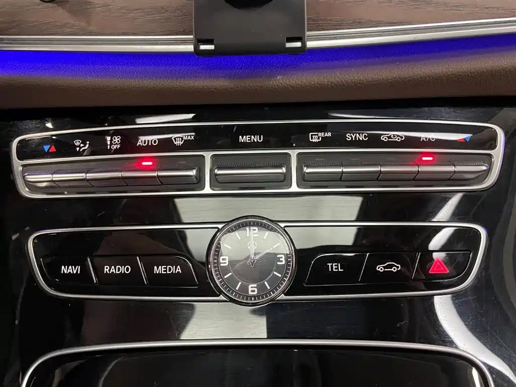 Mercedes-Benz E-Class 2016 E 200 L
