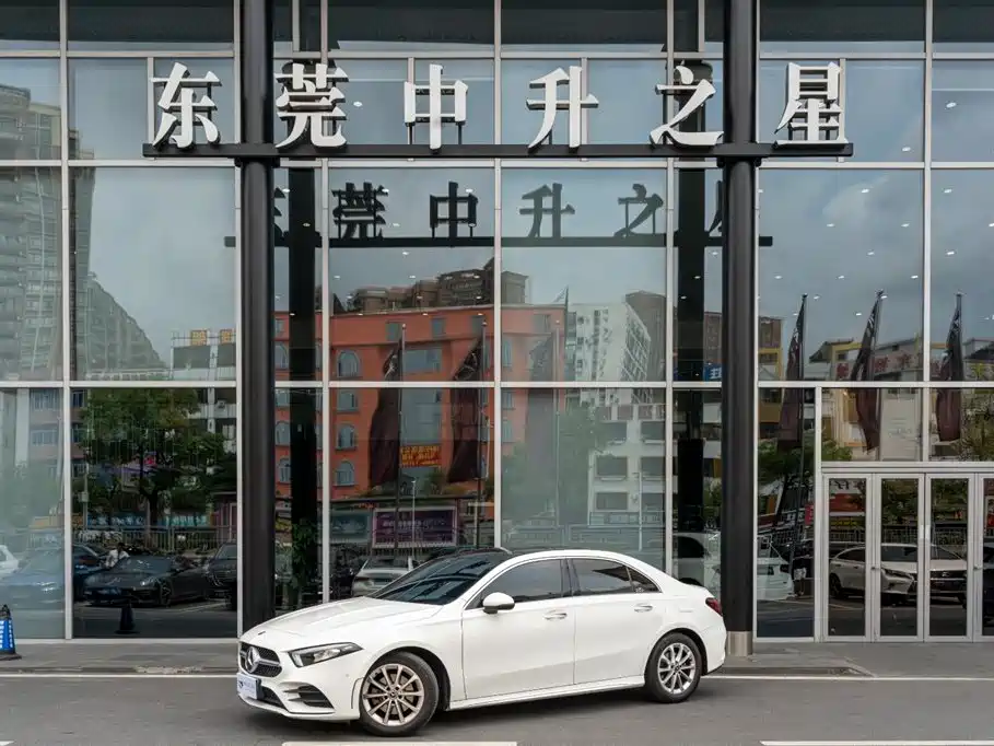 Mercedes-Benz A-Class 2021 A 200 L Sport Sedan Fashion Edition