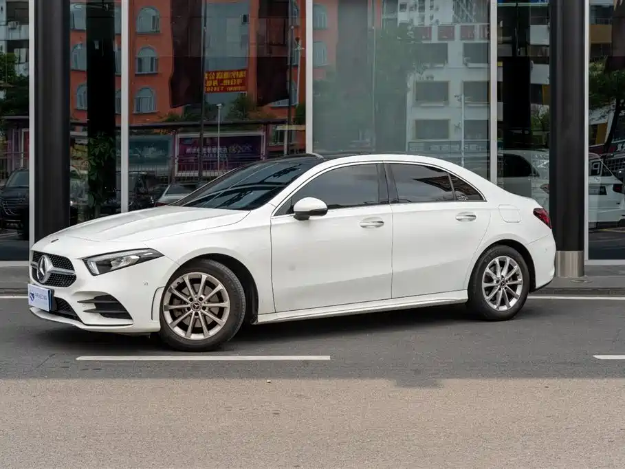 Mercedes-Benz A-Class 2021 A 200 L Sport Sedan Fashion Edition