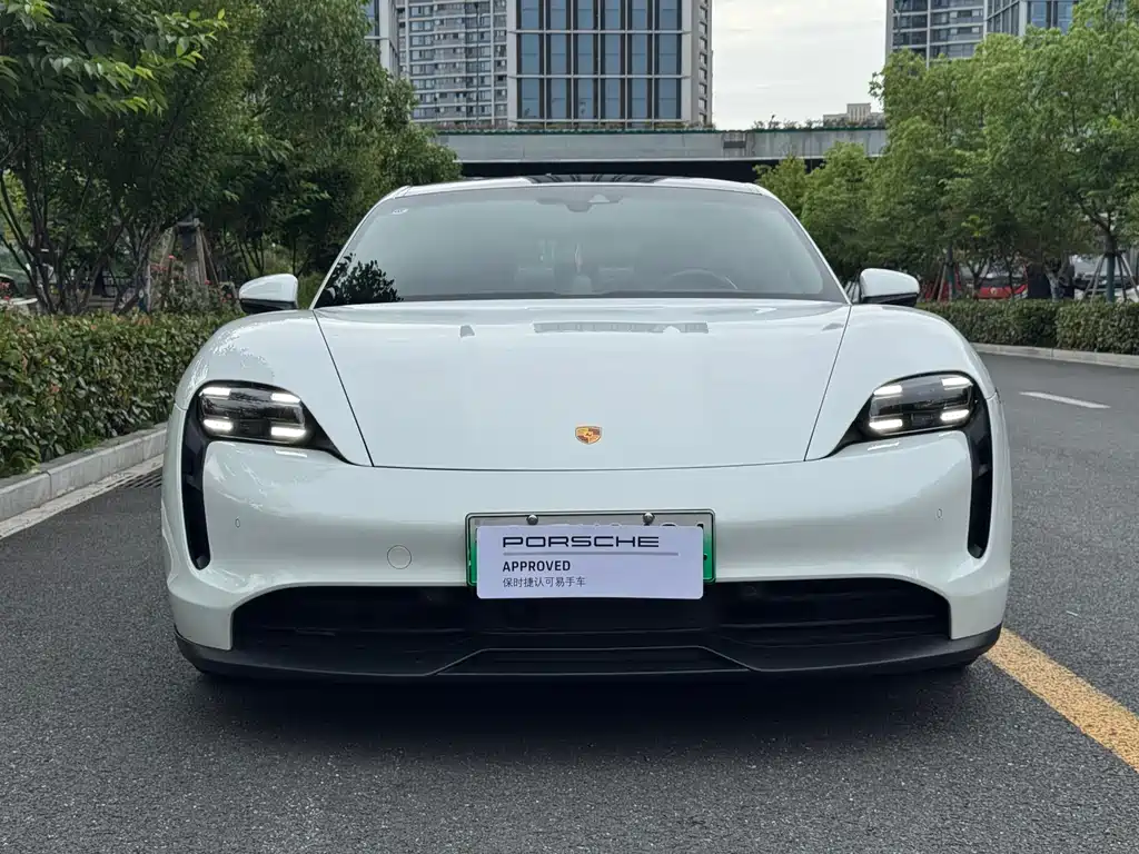 Porsche Taycan 2020