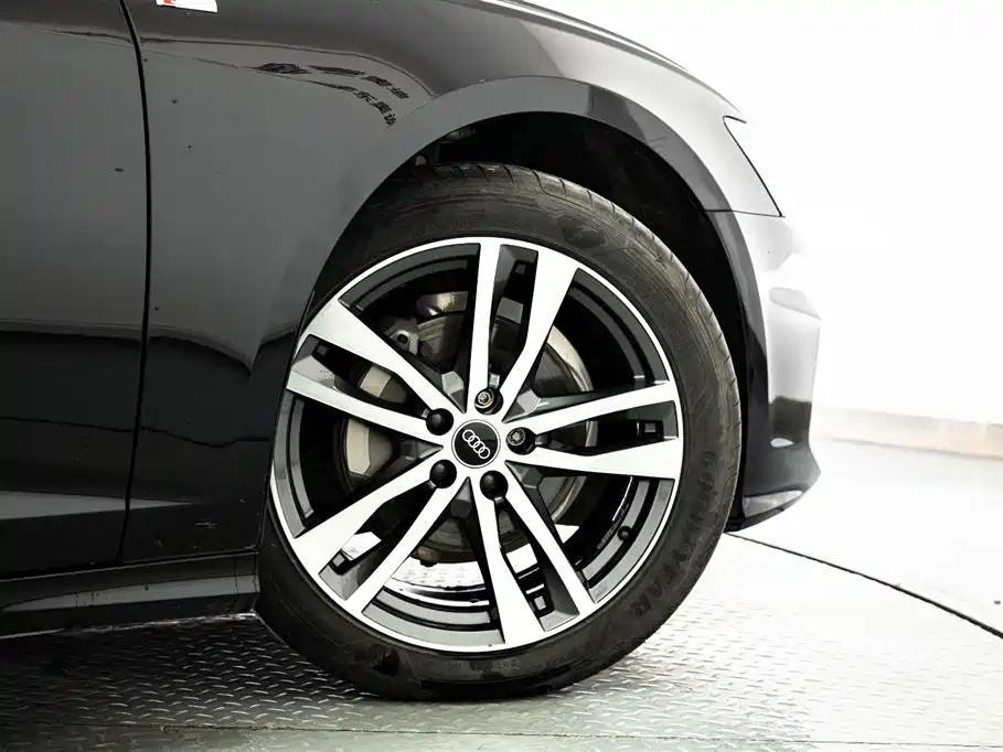 Audi A6L 2023 40 TFSI Luxury Dynamic