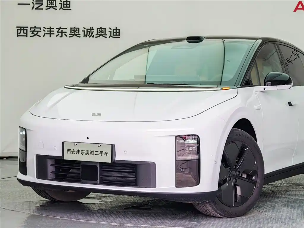 Li Auto i6 2025 RWD Standard Edition