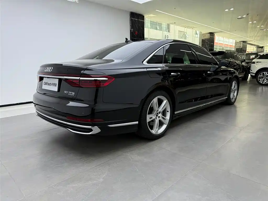 Audi A8L 50 TFSI quattro