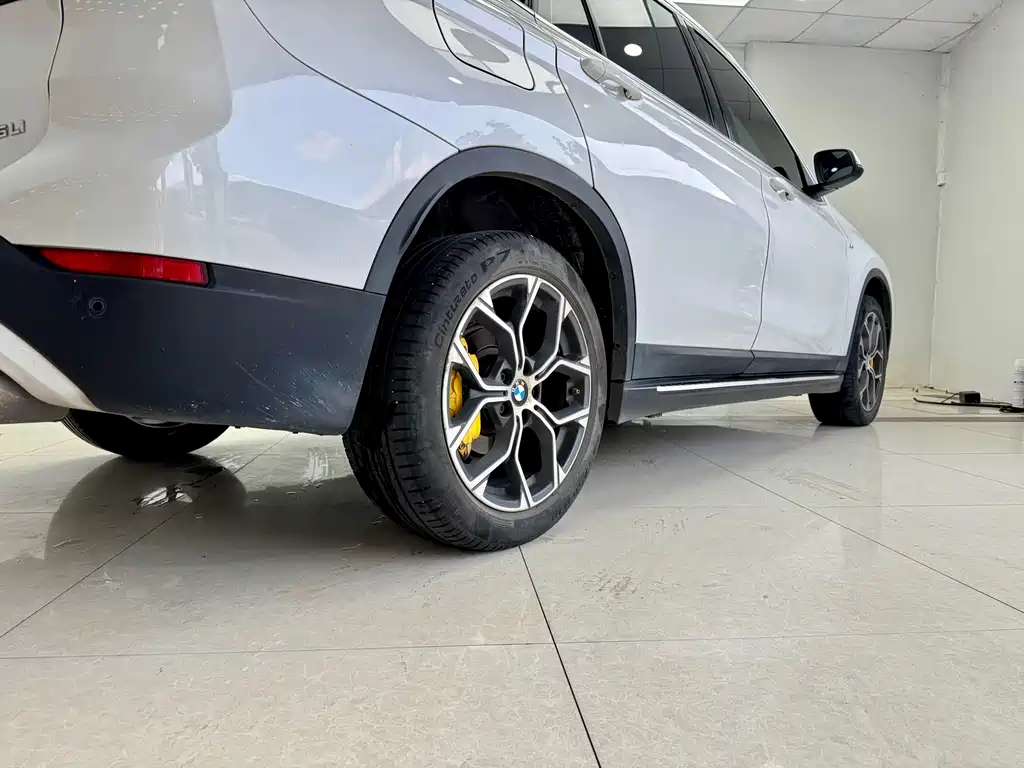 BMW X1 2022 sDrive25Li Leading Edition