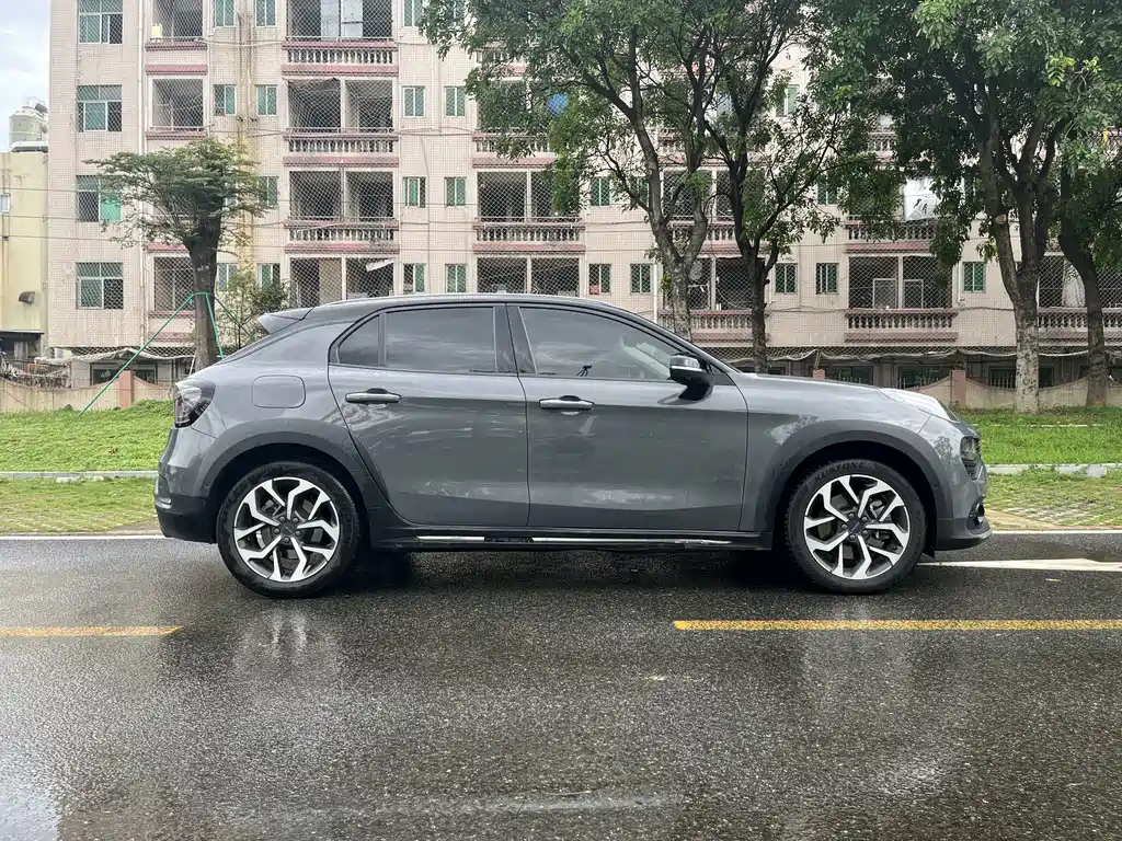 Lynk & Co 02 2018 2.0T DCT AWD Pro