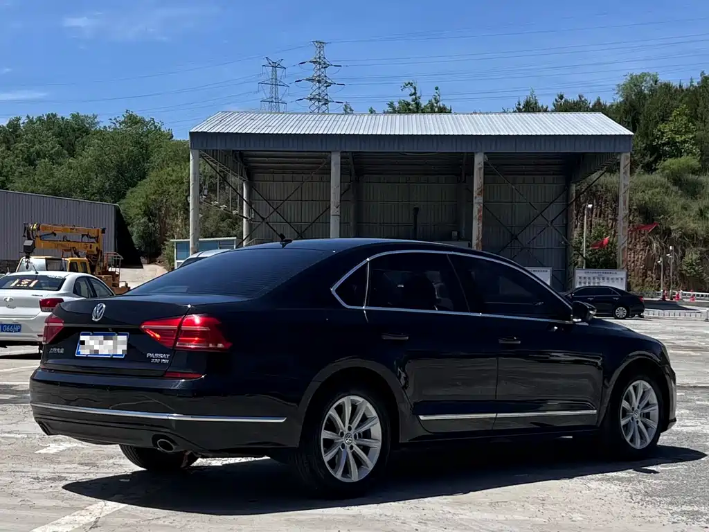 Passat 2017 330TSI DSG Zunrong Edition