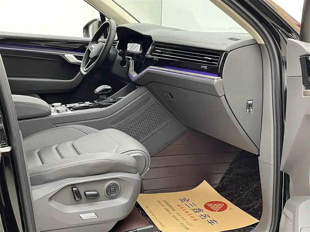 Volkswagen Touareg 2023 3.0TSI Sharp Edition Classic Sport Package