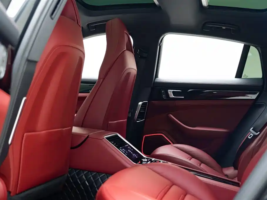 Porsche Panamera 2023 Facelift Panamera 2.9T Platinum Edition